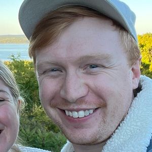 Meet your Posher, Adam